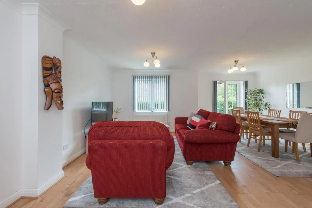 Cardiff Bay Capital Apartment